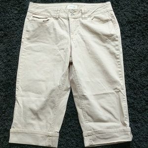 Khaki/tan capri jeans